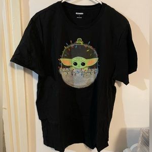 Baby Yoda Christmas Tee